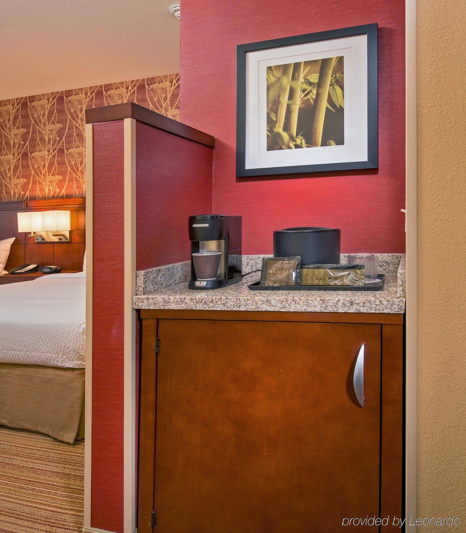 Courtyard Charlotte Concord Hotel Екстериор снимка
