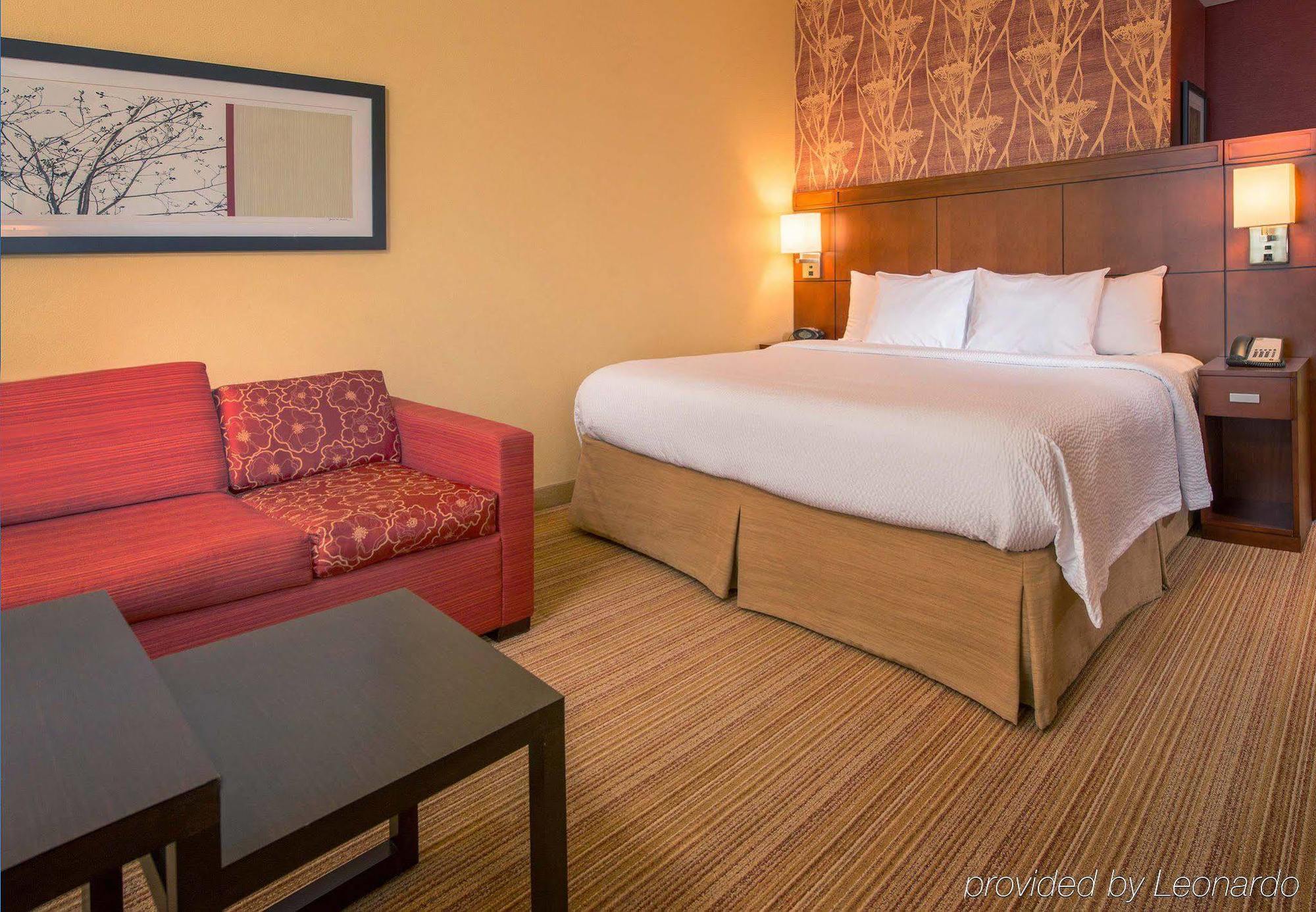 Courtyard Charlotte Concord Hotel Екстериор снимка