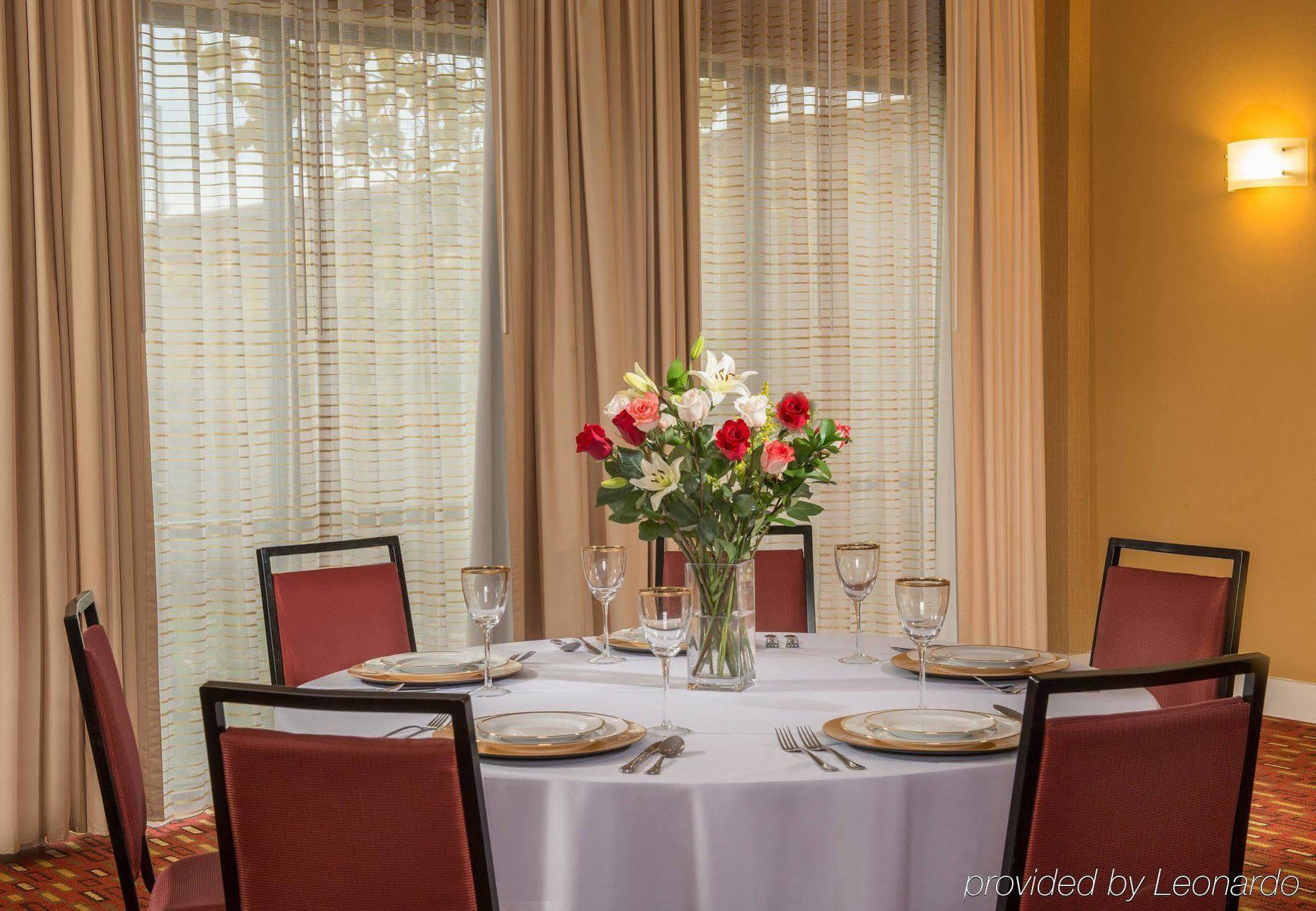 Courtyard Charlotte Concord Hotel Екстериор снимка