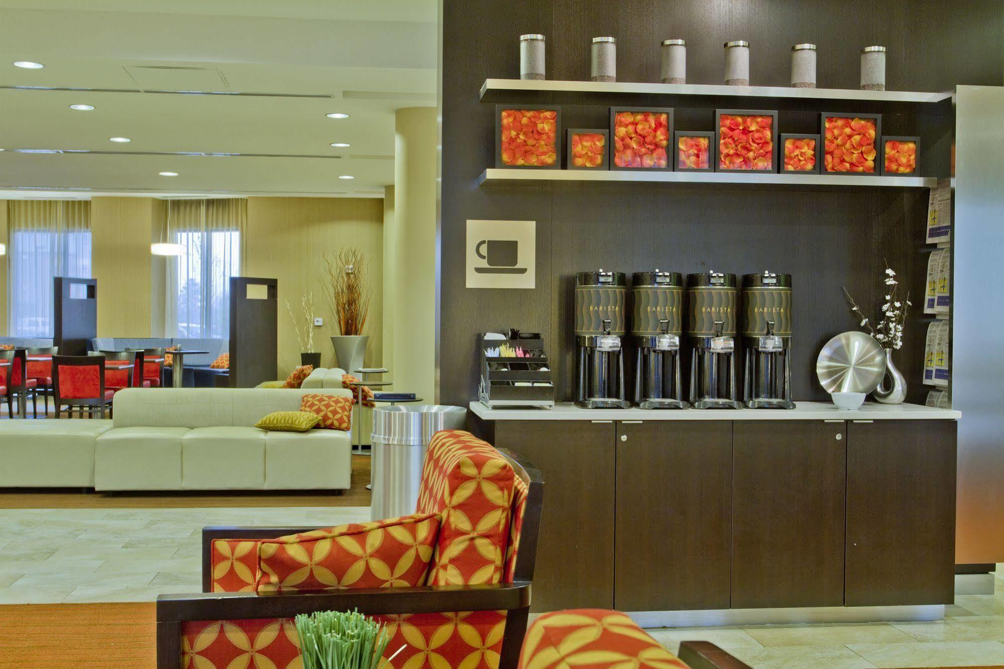 Courtyard Charlotte Concord Hotel Екстериор снимка